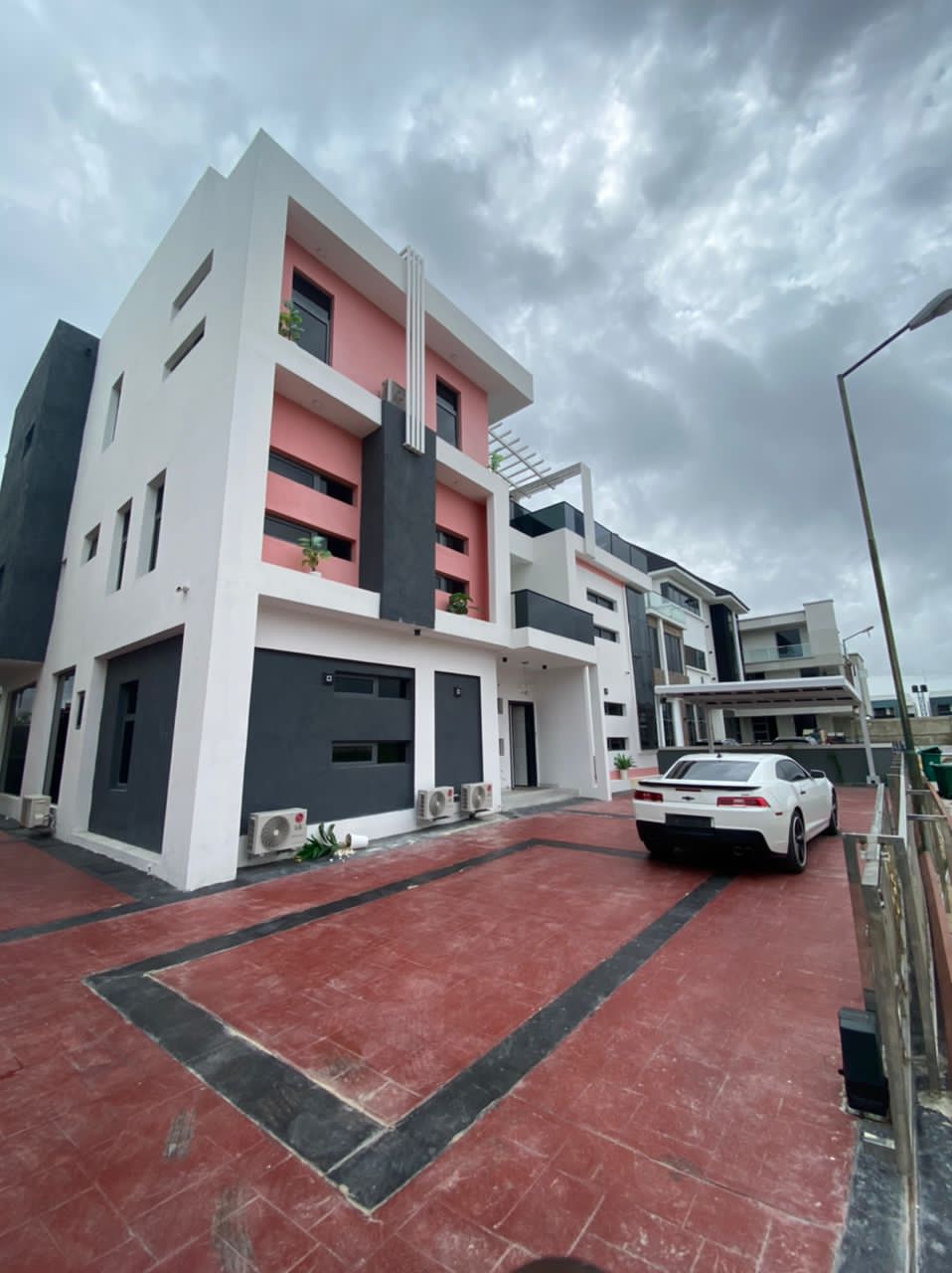 Super Luxury Fully Furnished Ikate Lekki Duplex with Swimming Pool, Cinema & Gym